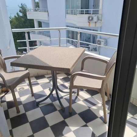 Sea View Apartment In Vlorë Esterno foto