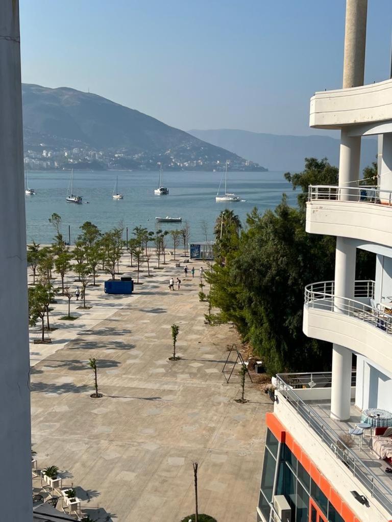 Sea View Apartment In Vlorë Esterno foto